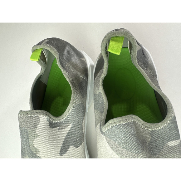Oofos Women's Oomg Eezee Green Camo Recovery Slip On Comfort Shoes Low Size 9 - Picture 7 of 13